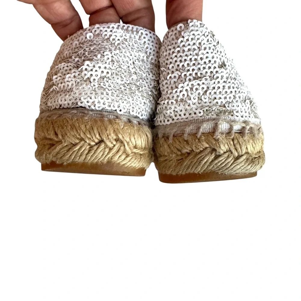 CHANEL White Interlocking CC Patent Sequins Espadrille